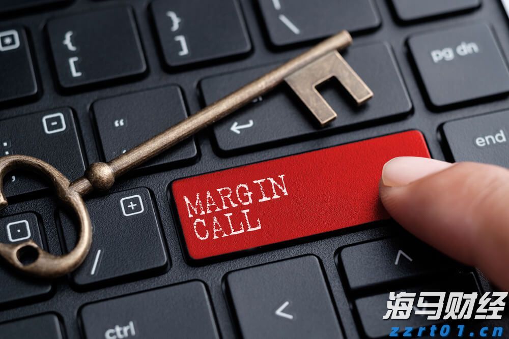 多部门联合执法 一举查扣16艘违反休渔规定船舶