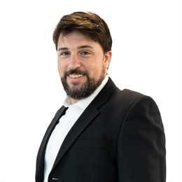 2025中国平安“妈妈的针线活”年度焕新计划在深启动